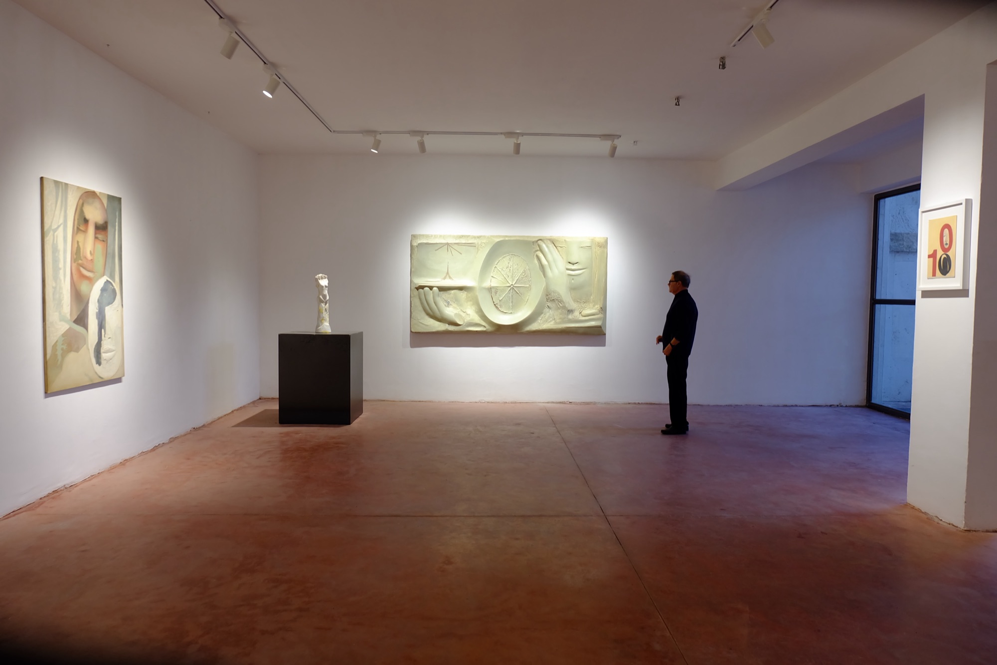 Interno dell'Archivio Bellacci — sala principale con opere di Pierluigi Bellacci.